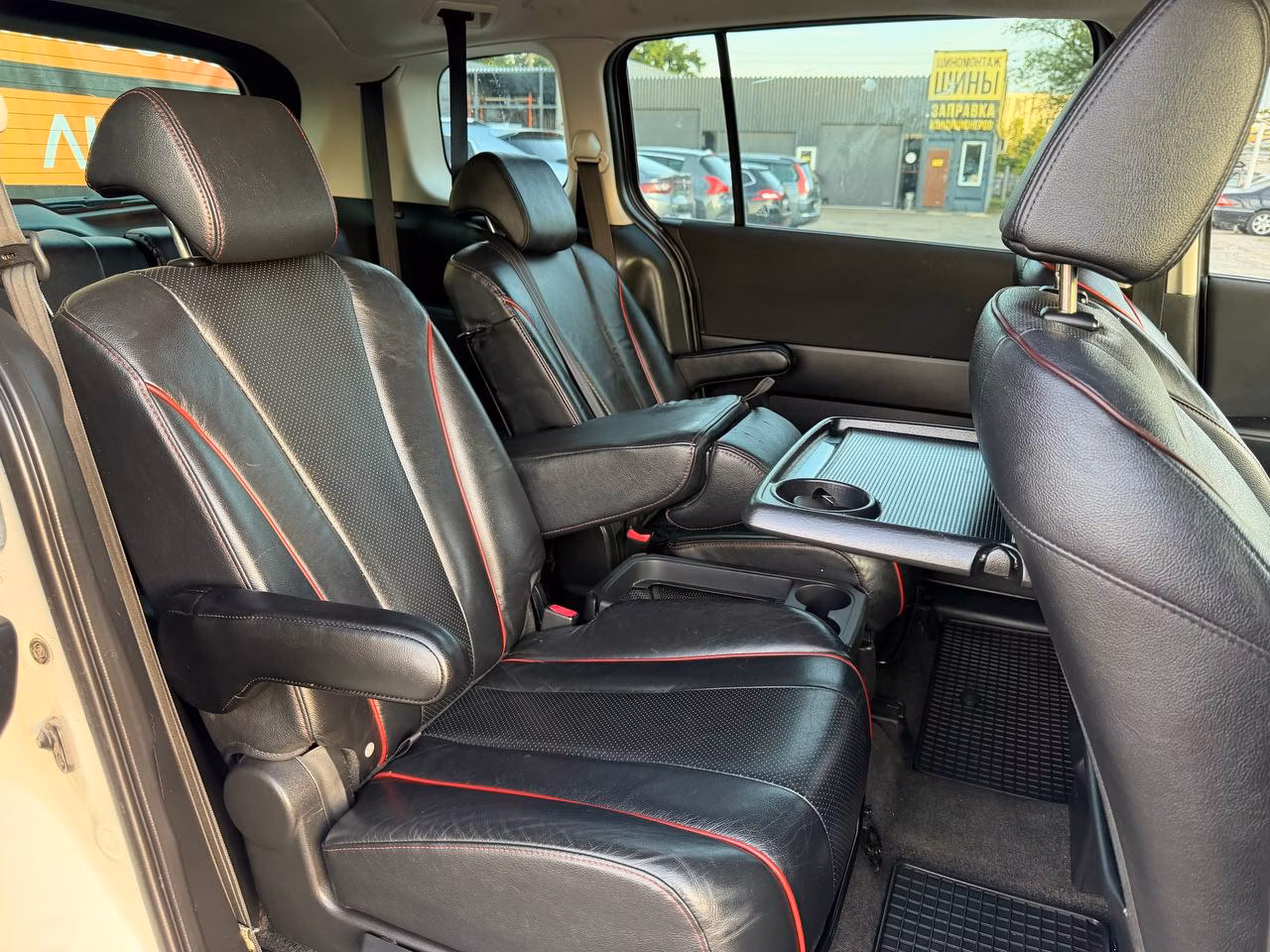 Mazda 5 фото 18