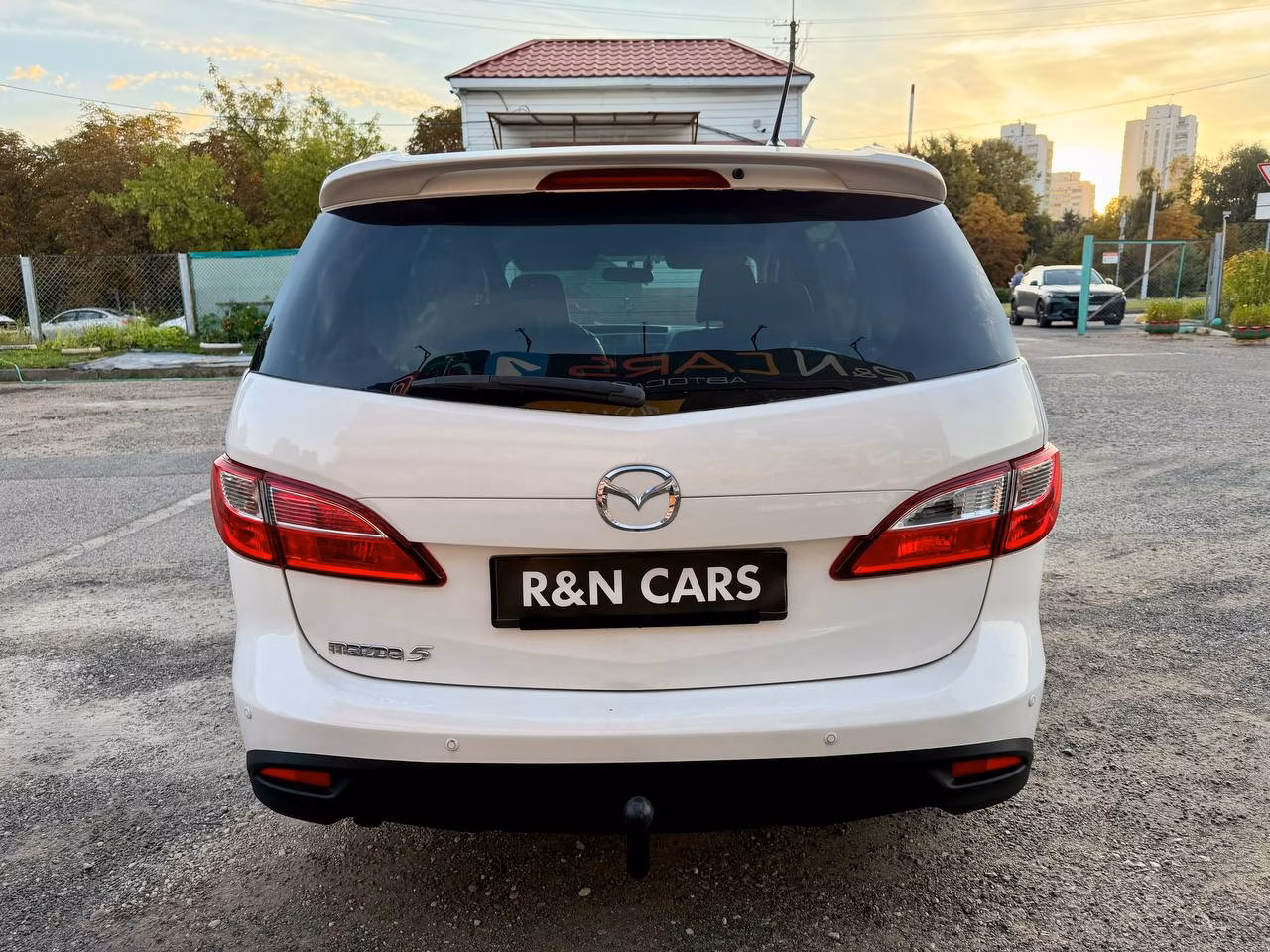 Mazda 5 фото 6