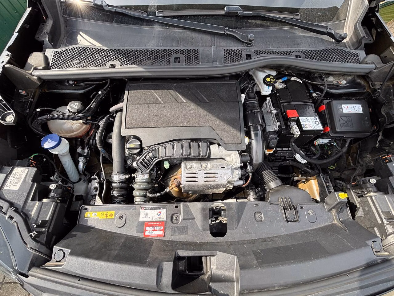 Peugeot 2008 фото 6
