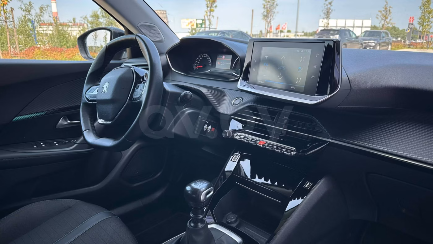 Peugeot 2008 фото 19