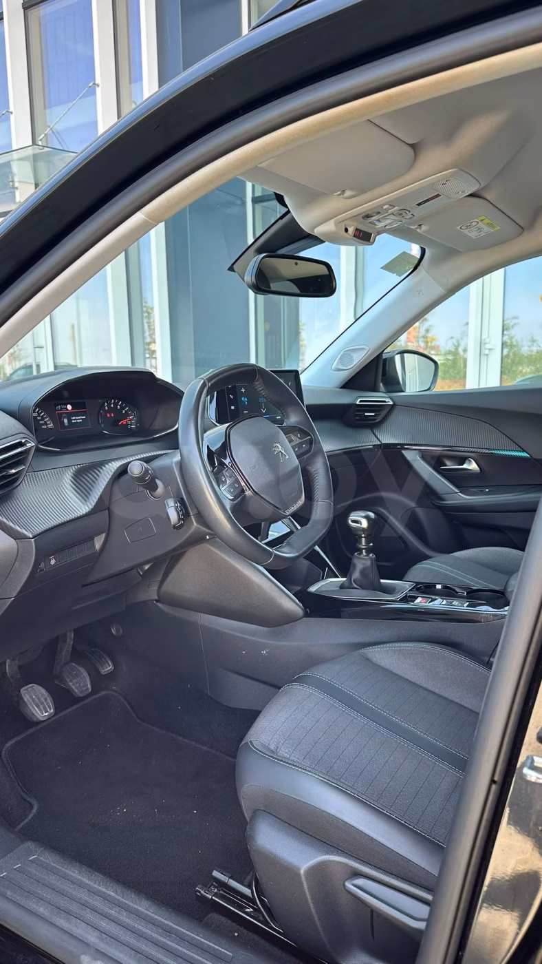 Peugeot 2008 фото 20