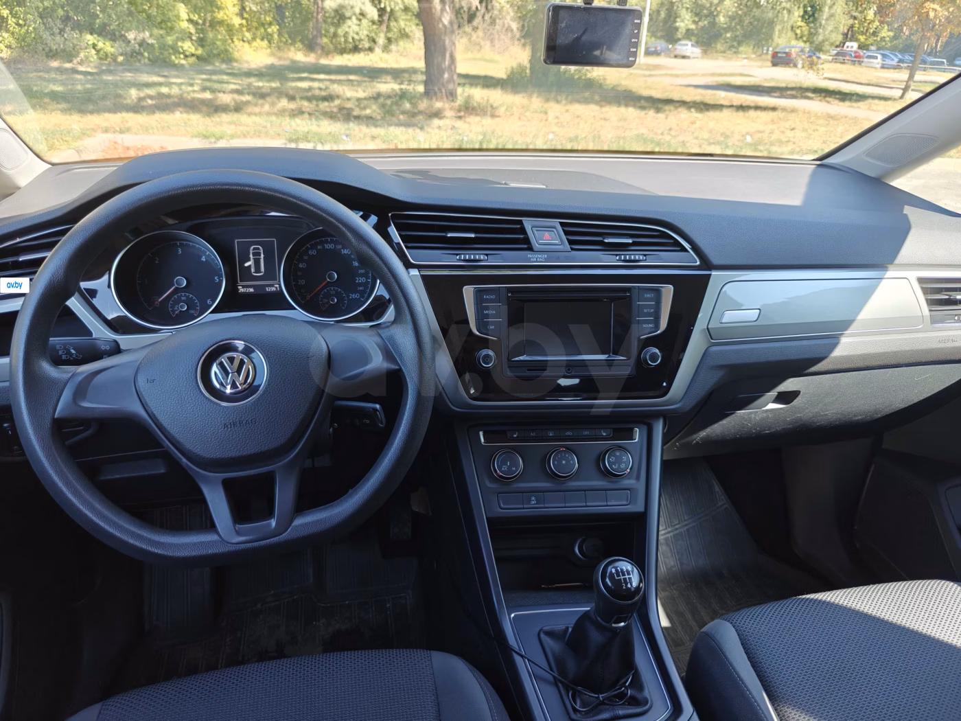 Volkswagen Touran фото 5
