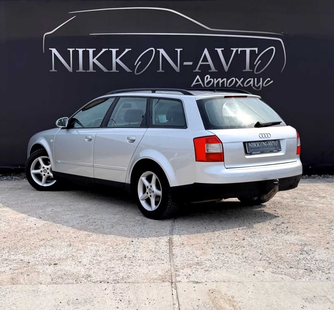 Audi A4 фото 5