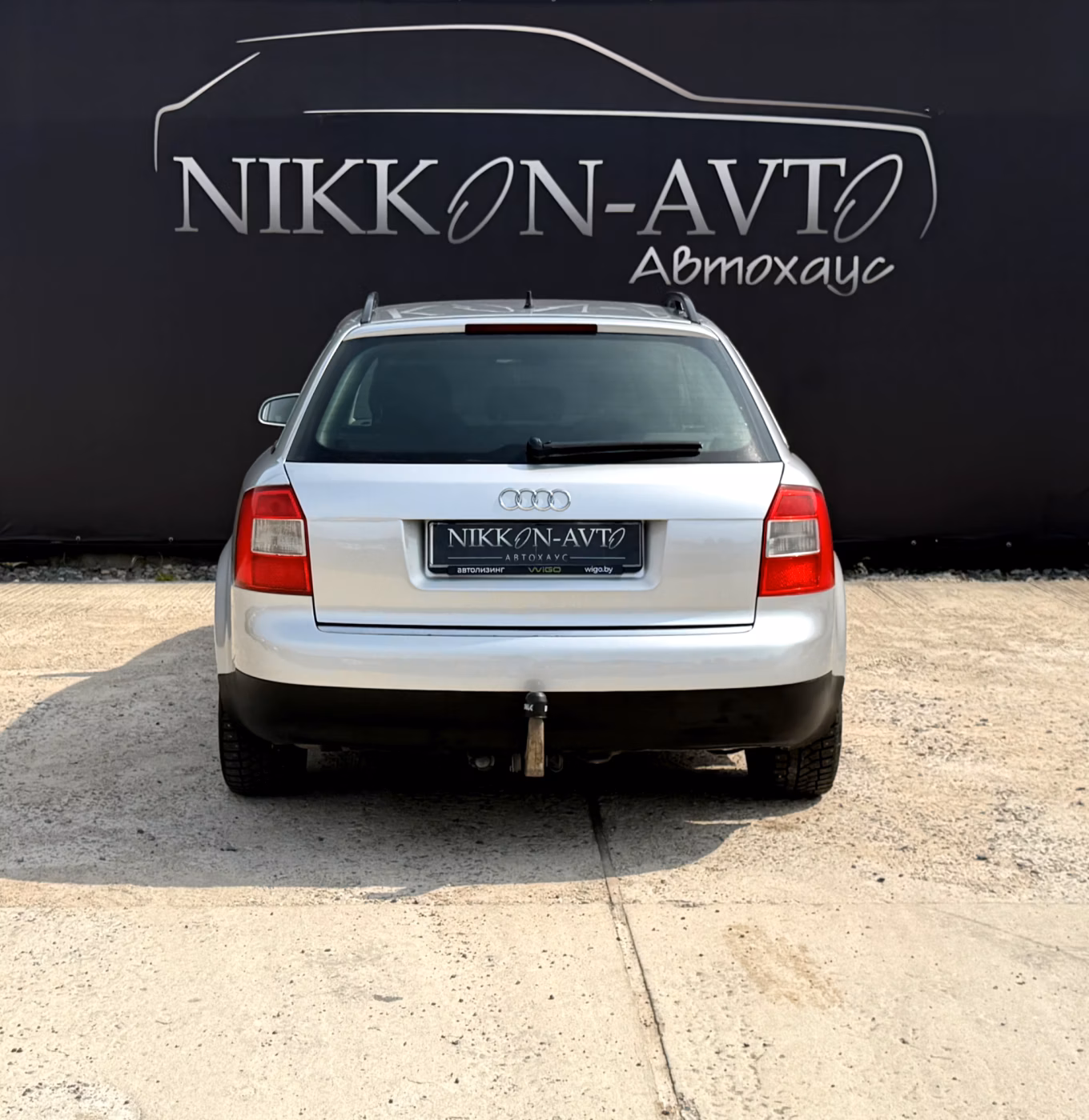 Audi A4 фото 6