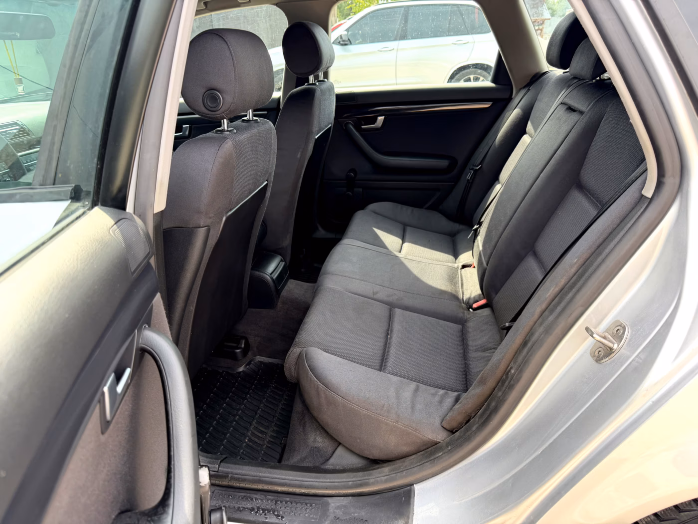 Audi A4 фото 11