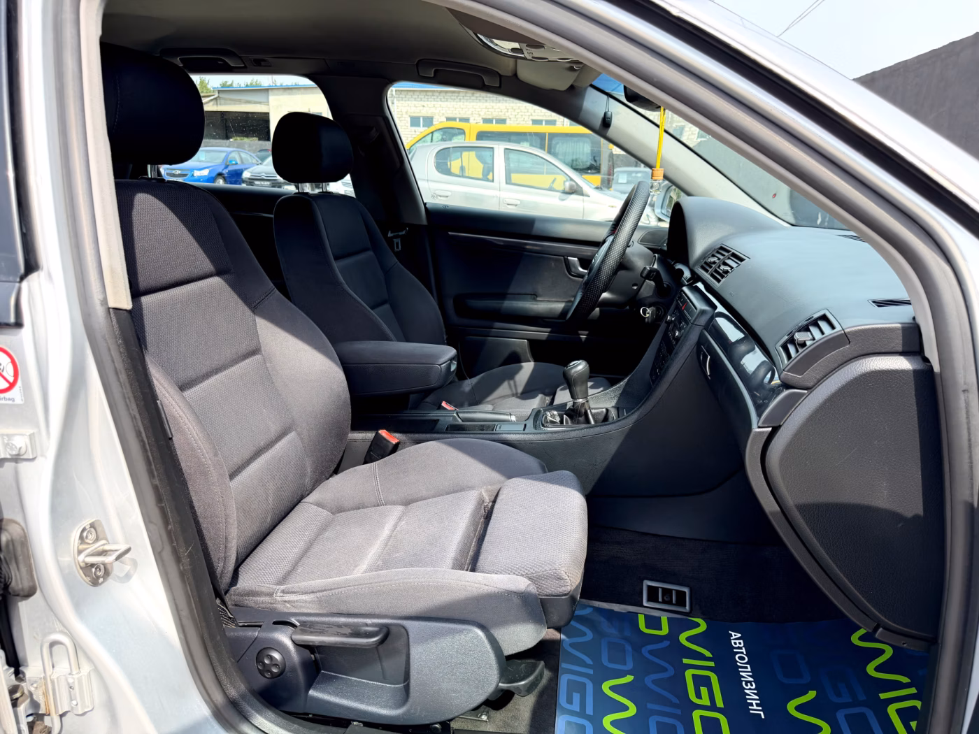 Audi A4 фото 15