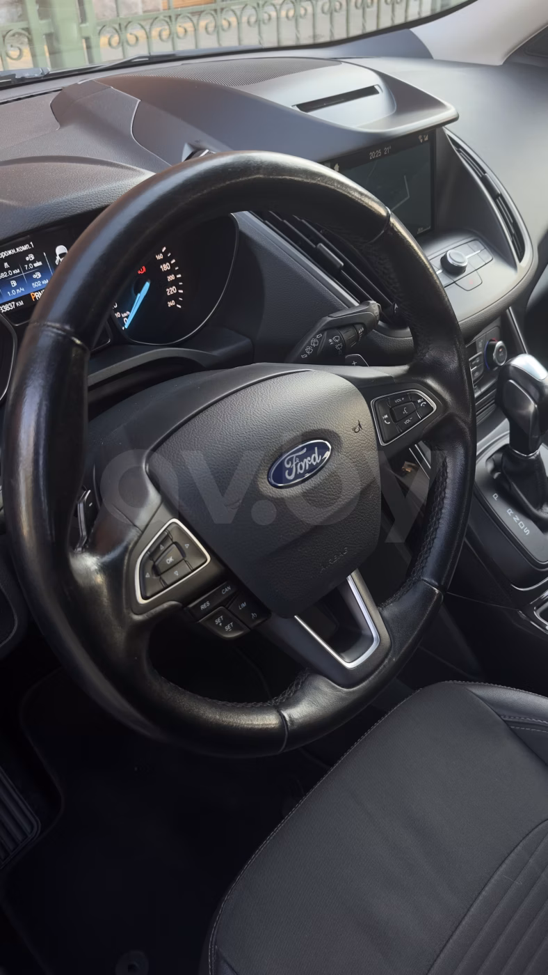Ford Kuga фото 8