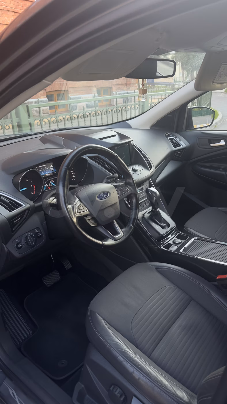 Ford Kuga фото 7