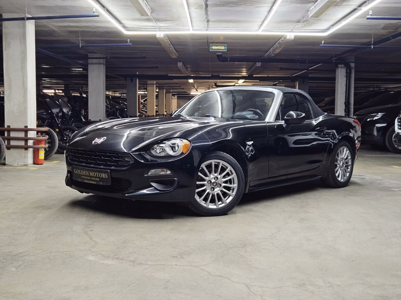 Fiat 124 Spider фото 9