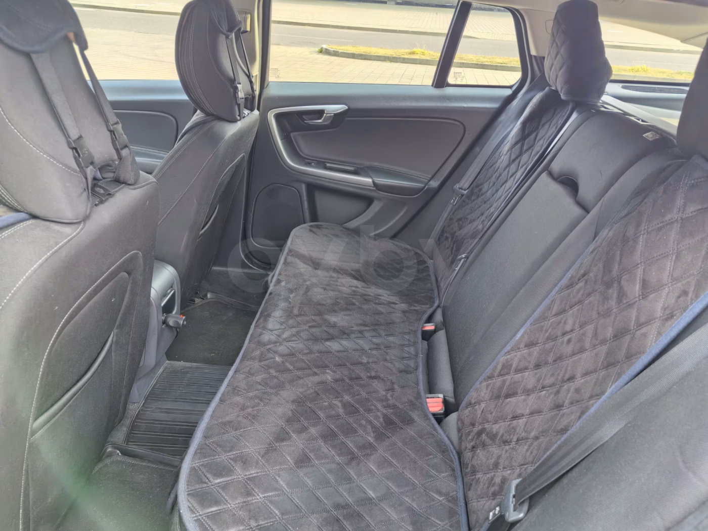 Volvo V60 фото 10