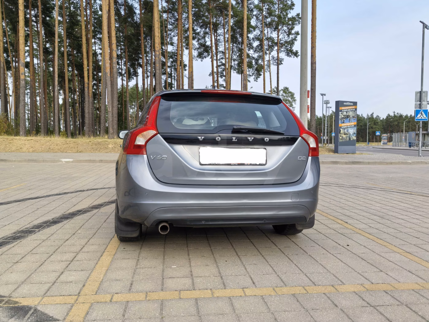 Volvo V60 фото 7
