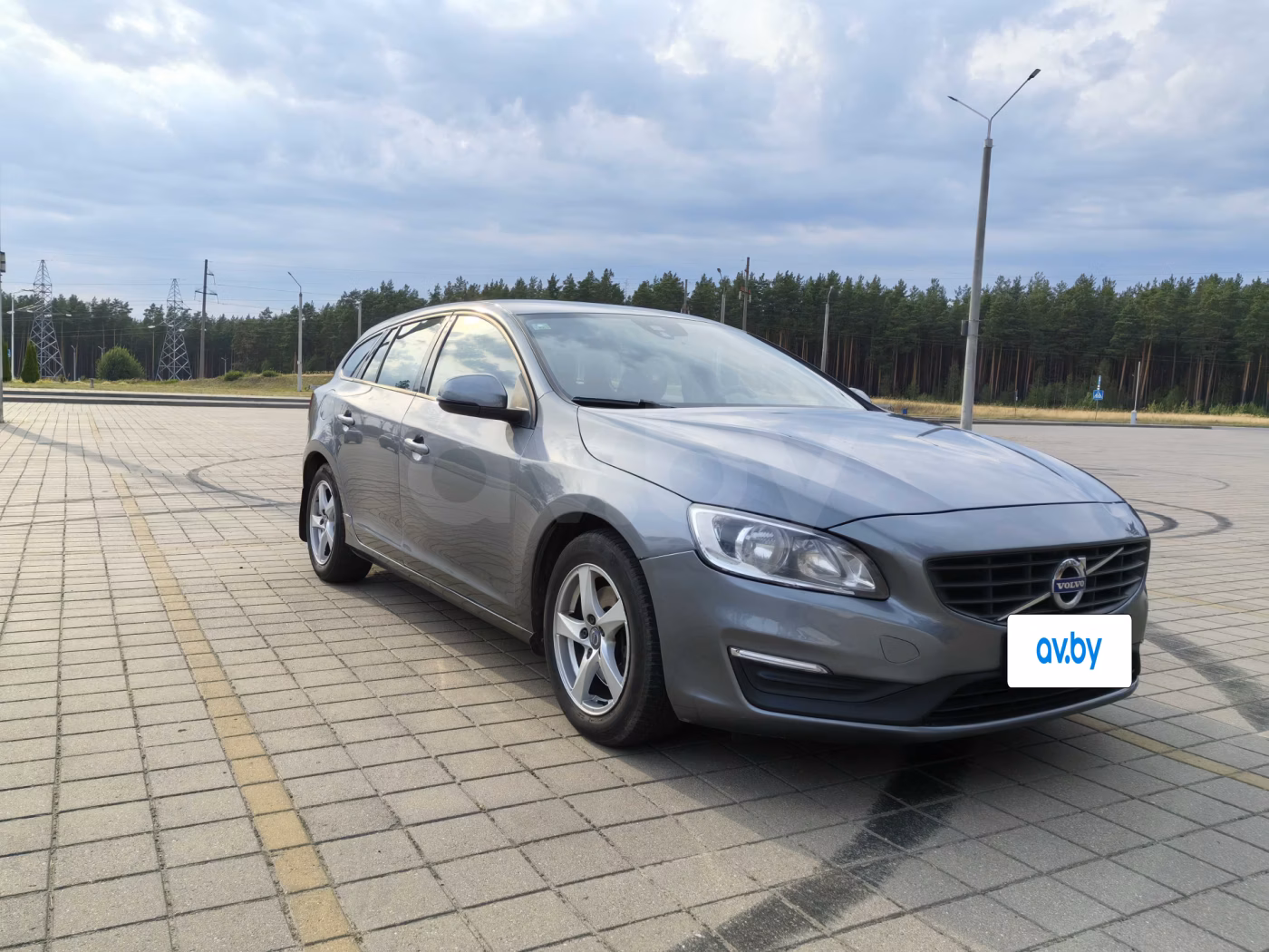 Volvo V60 фото 2