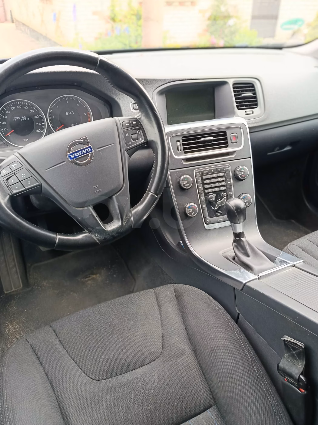 Volvo V60 фото 2