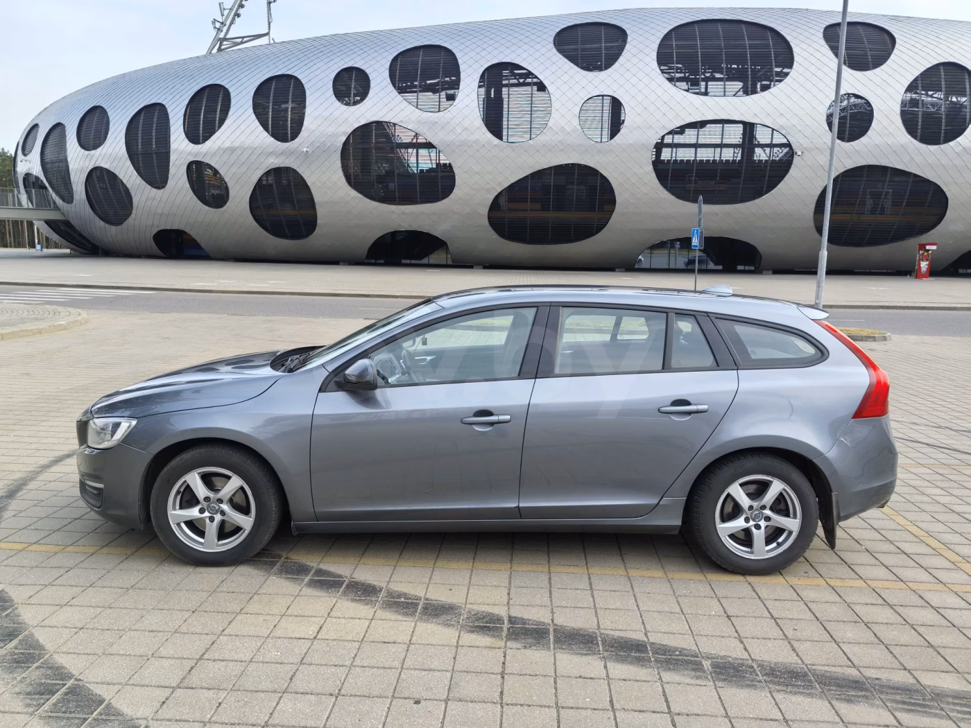 Volvo V60 фото 5
