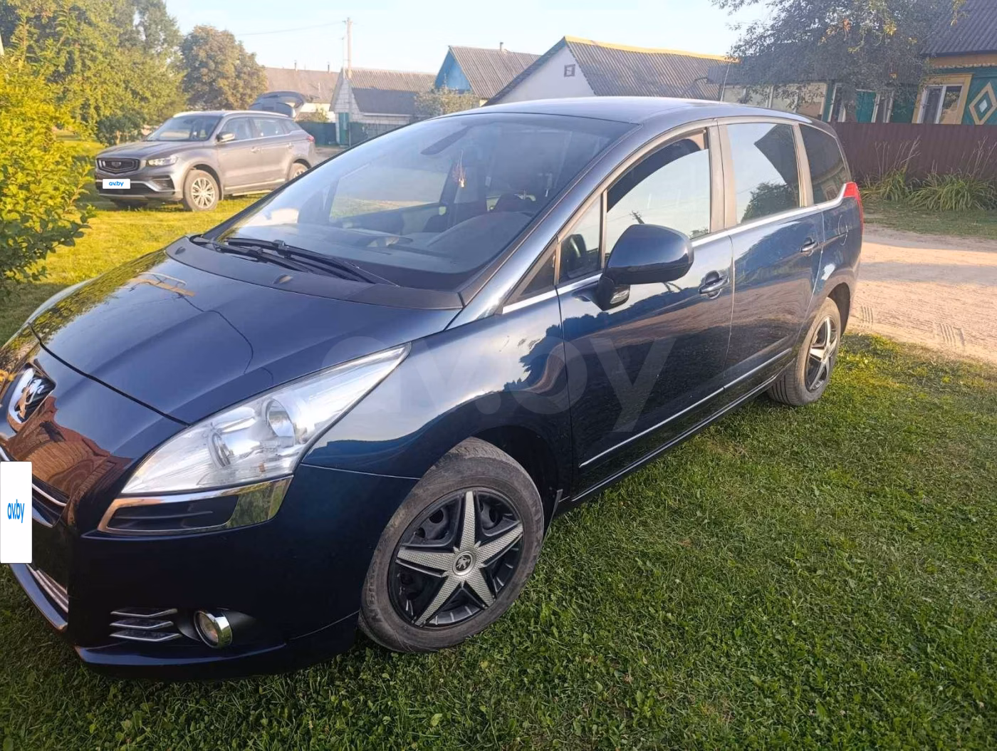 Peugeot 5008 фото 5