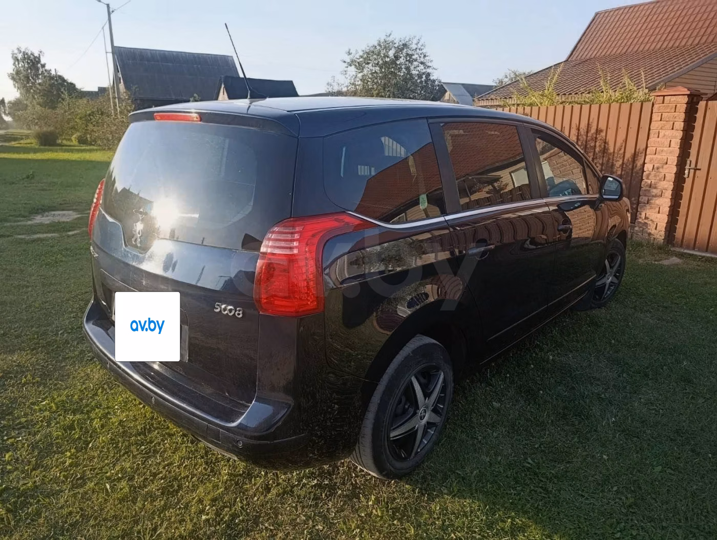 Peugeot 5008 фото 3