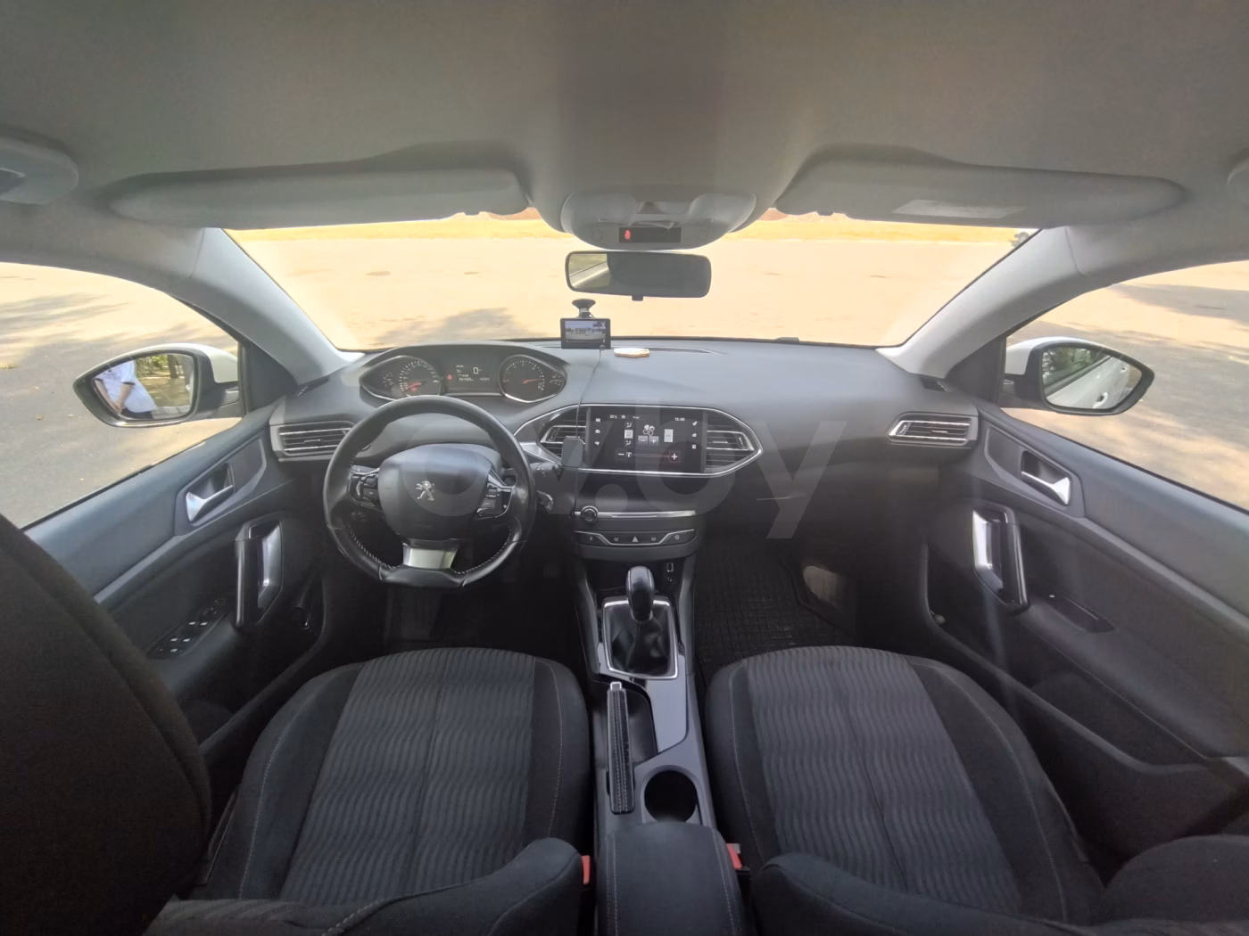 Peugeot 308 фото 7