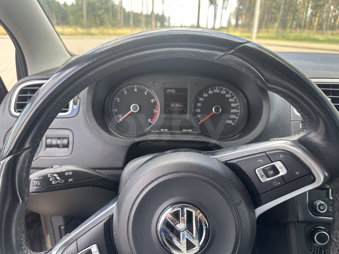 Volkswagen Polo Sedan фото 7