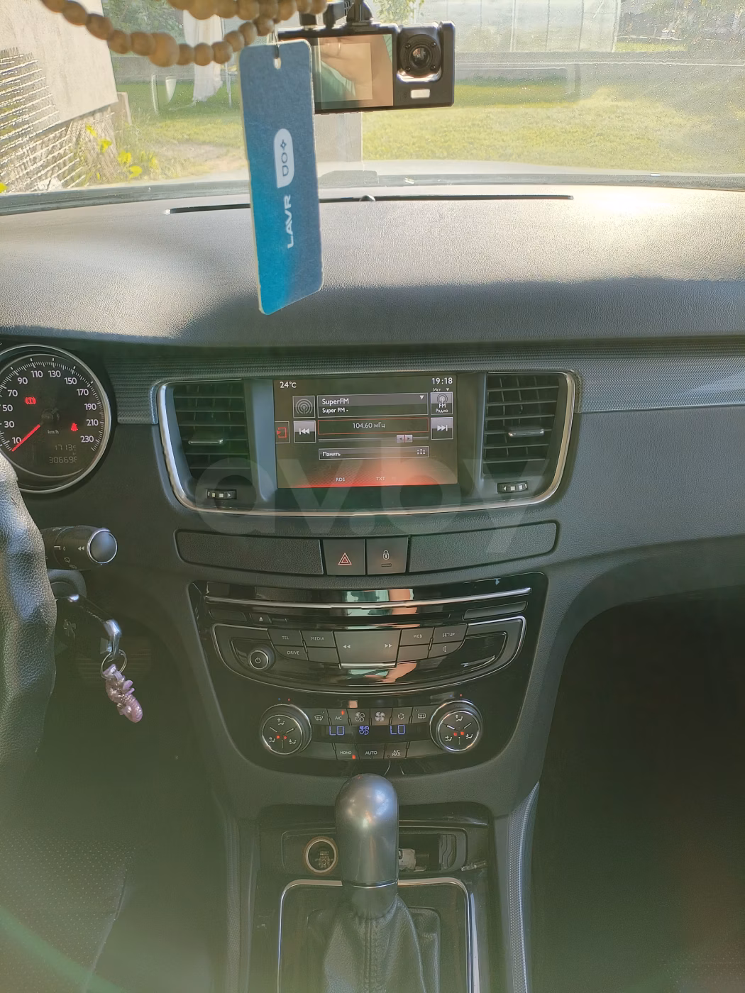 Peugeot 508 фото 11
