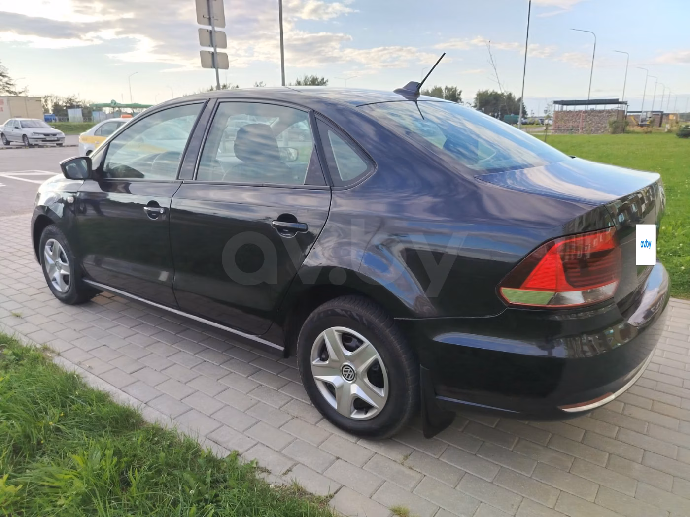 Volkswagen Polo Sedan фото 16