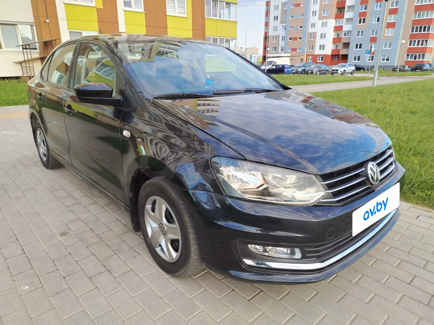 Volkswagen Polo Sedan фото 12