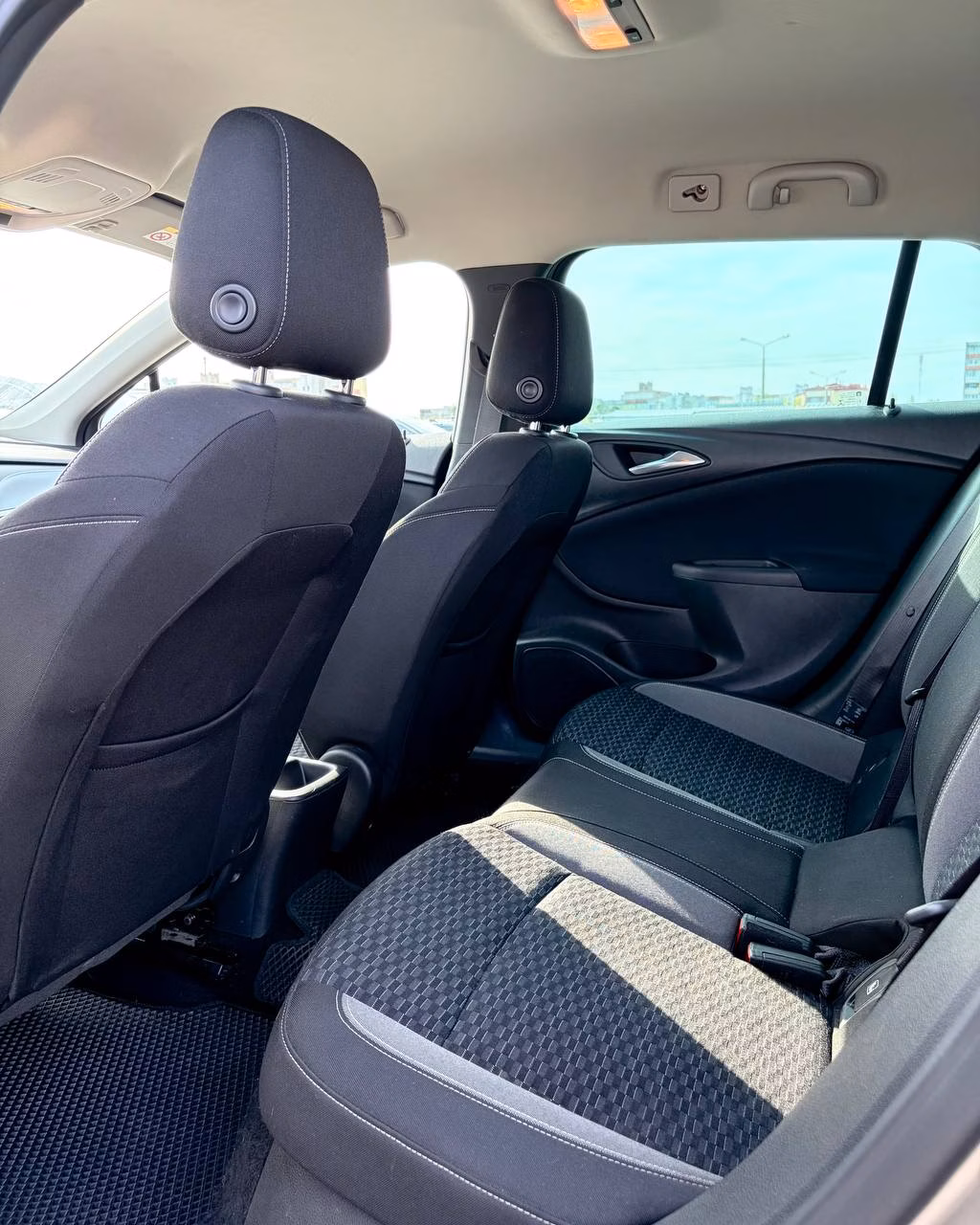 Opel Astra фото 12