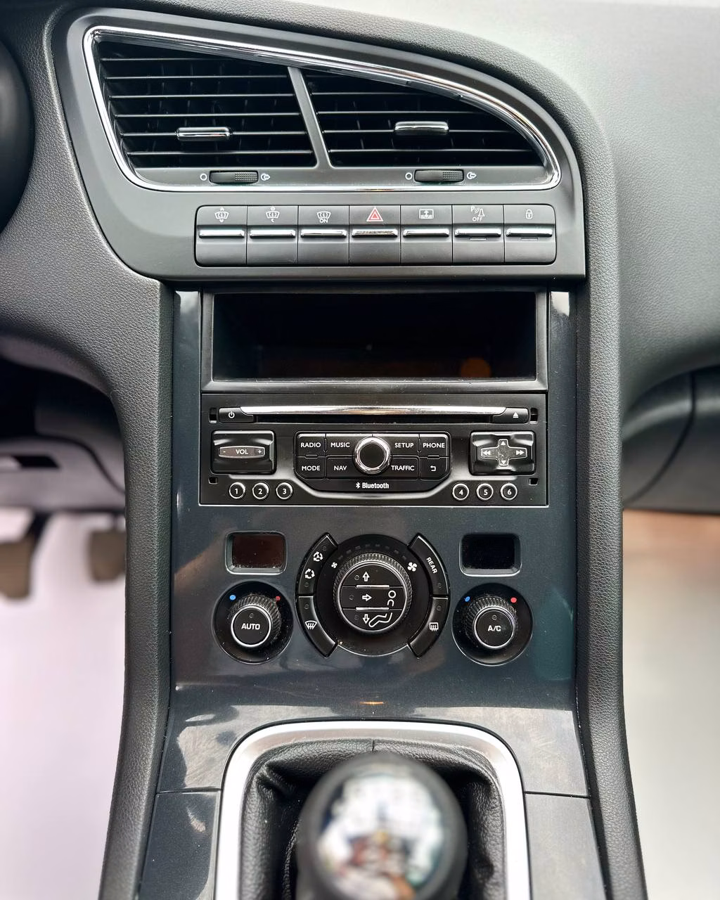 Peugeot 5008 фото 15