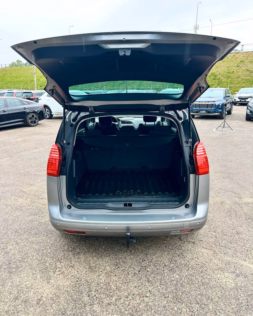 Peugeot 5008 фото 20