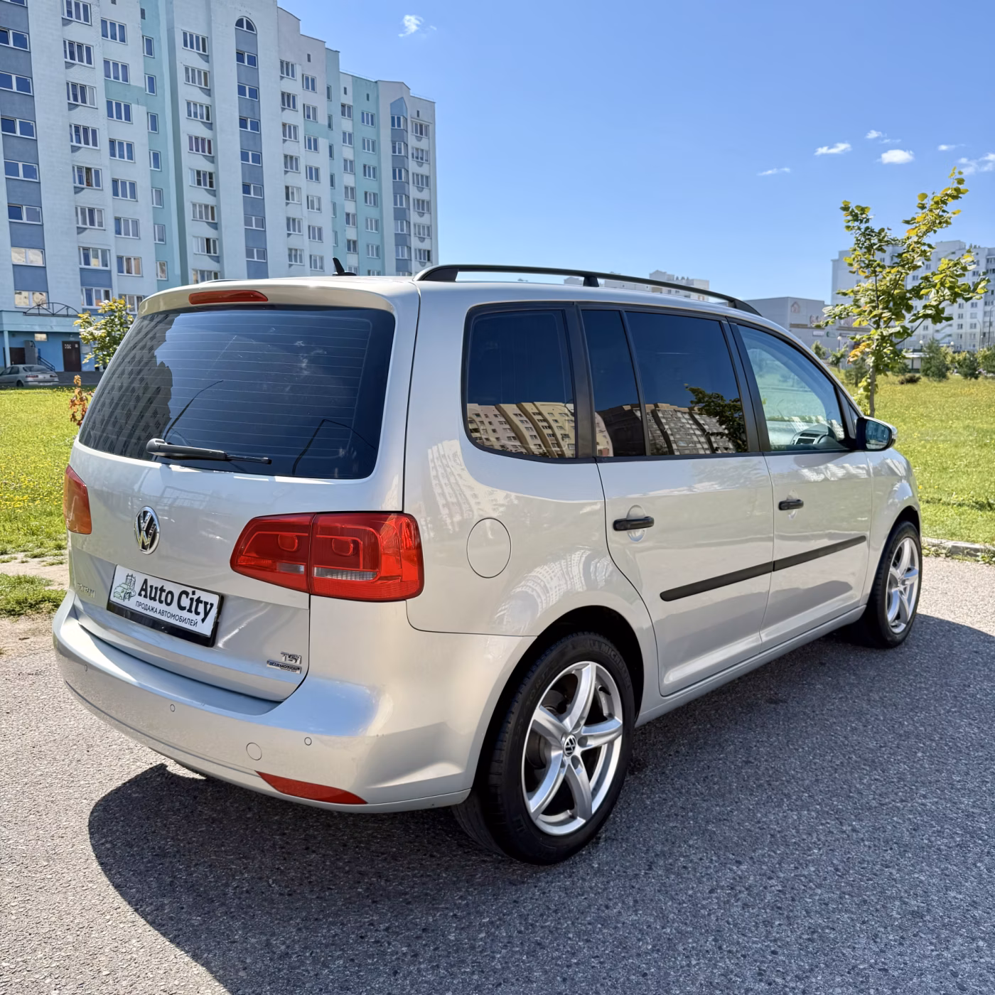Volkswagen Touran фото 4