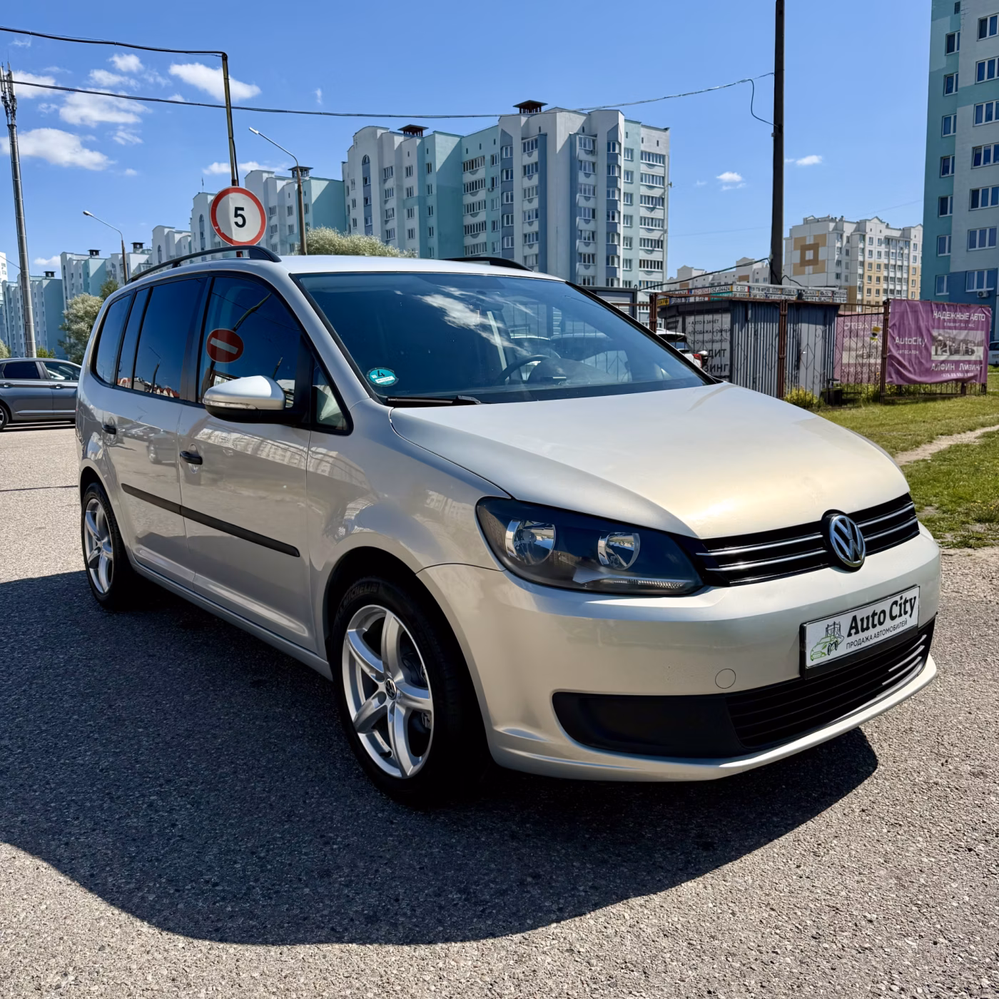 Volkswagen Touran фото 3