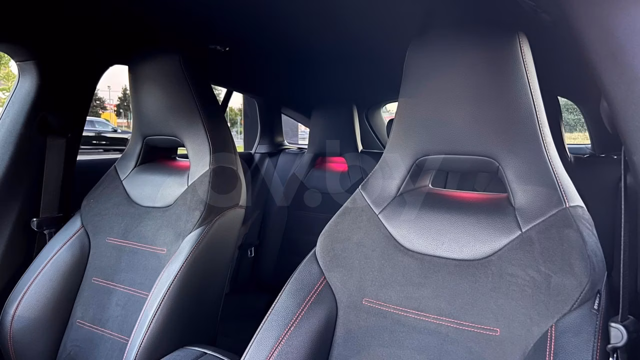 Mercedes-Benz CLA фото 9