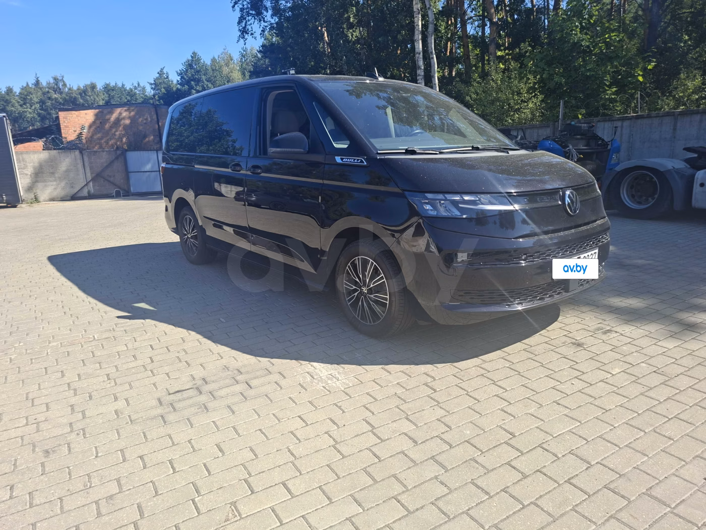 Volkswagen Multivan фото 3