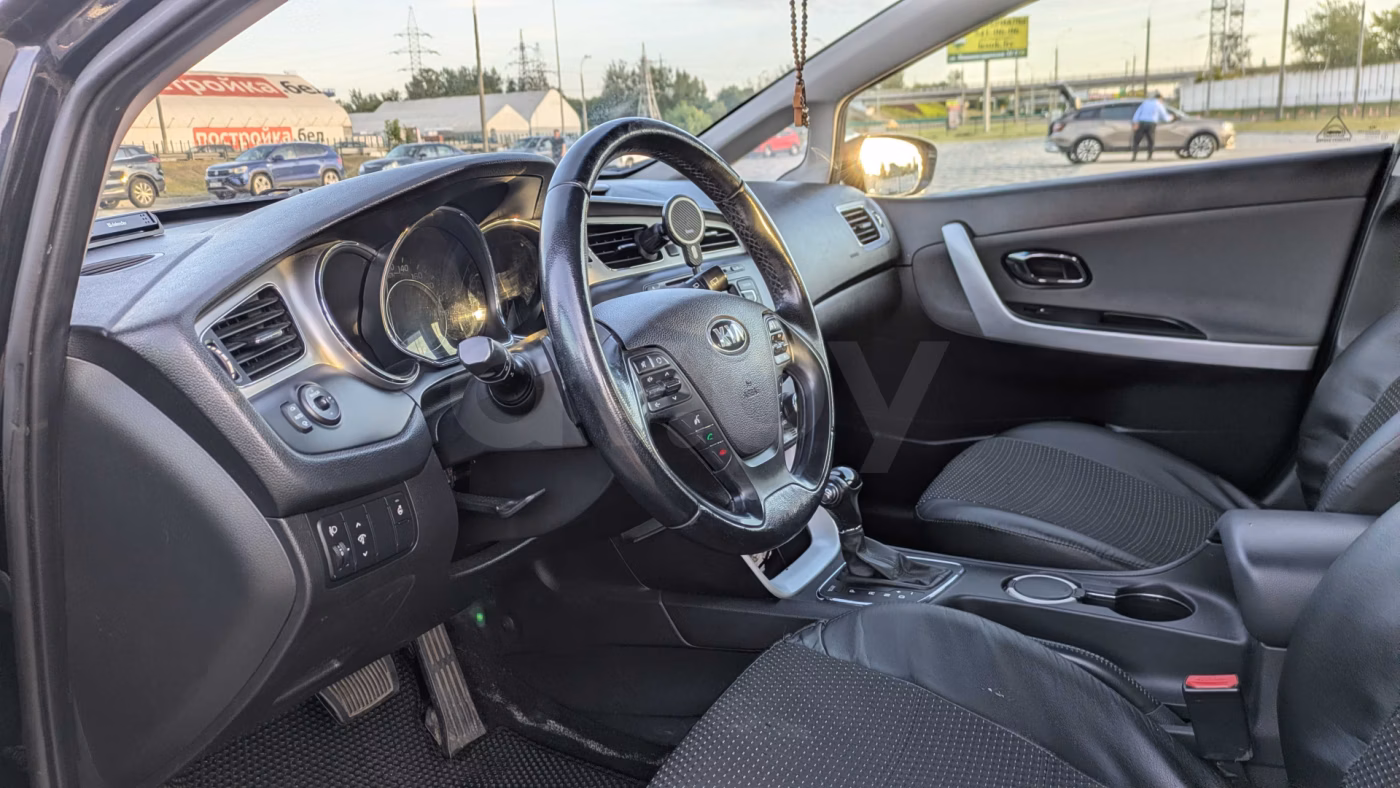 Kia Cee'd фото 7