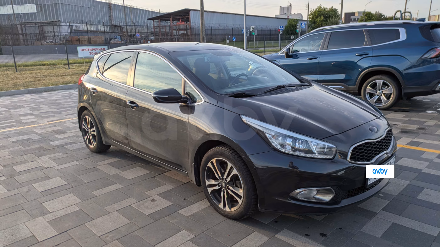 Kia Cee'd фото 2