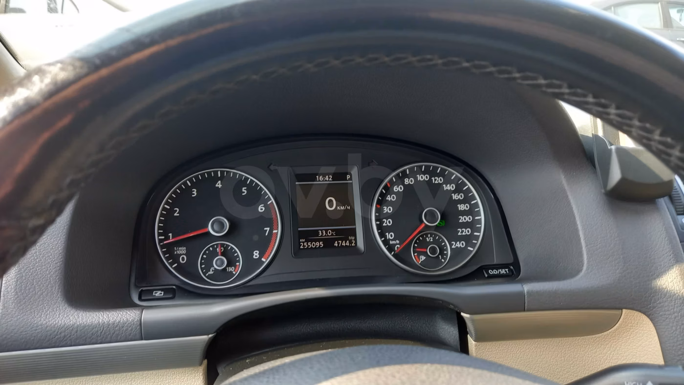 Volkswagen Touran фото 17