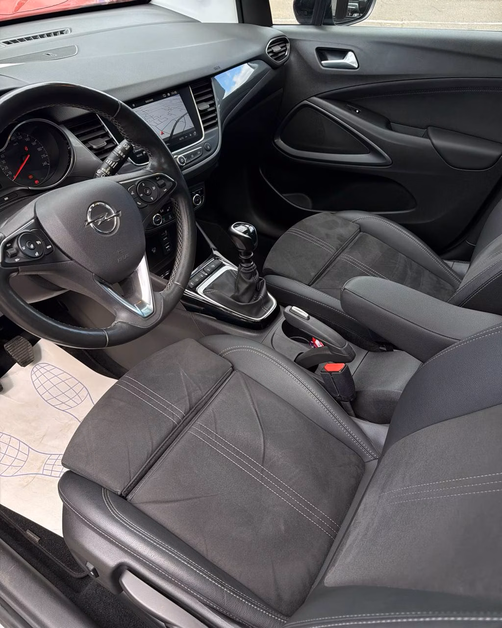 Opel Crossland X фото 11