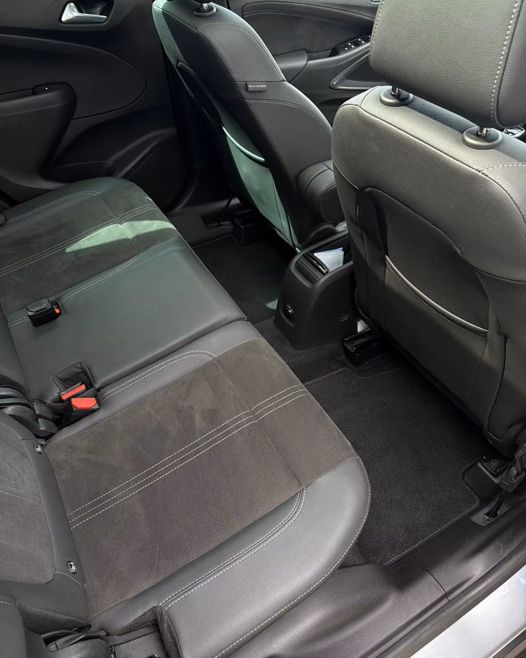 Opel Crossland X фото 13