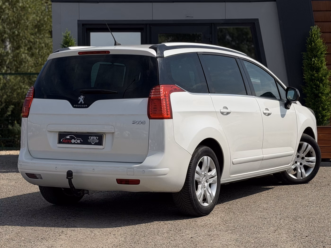 Peugeot 5008 фото 3