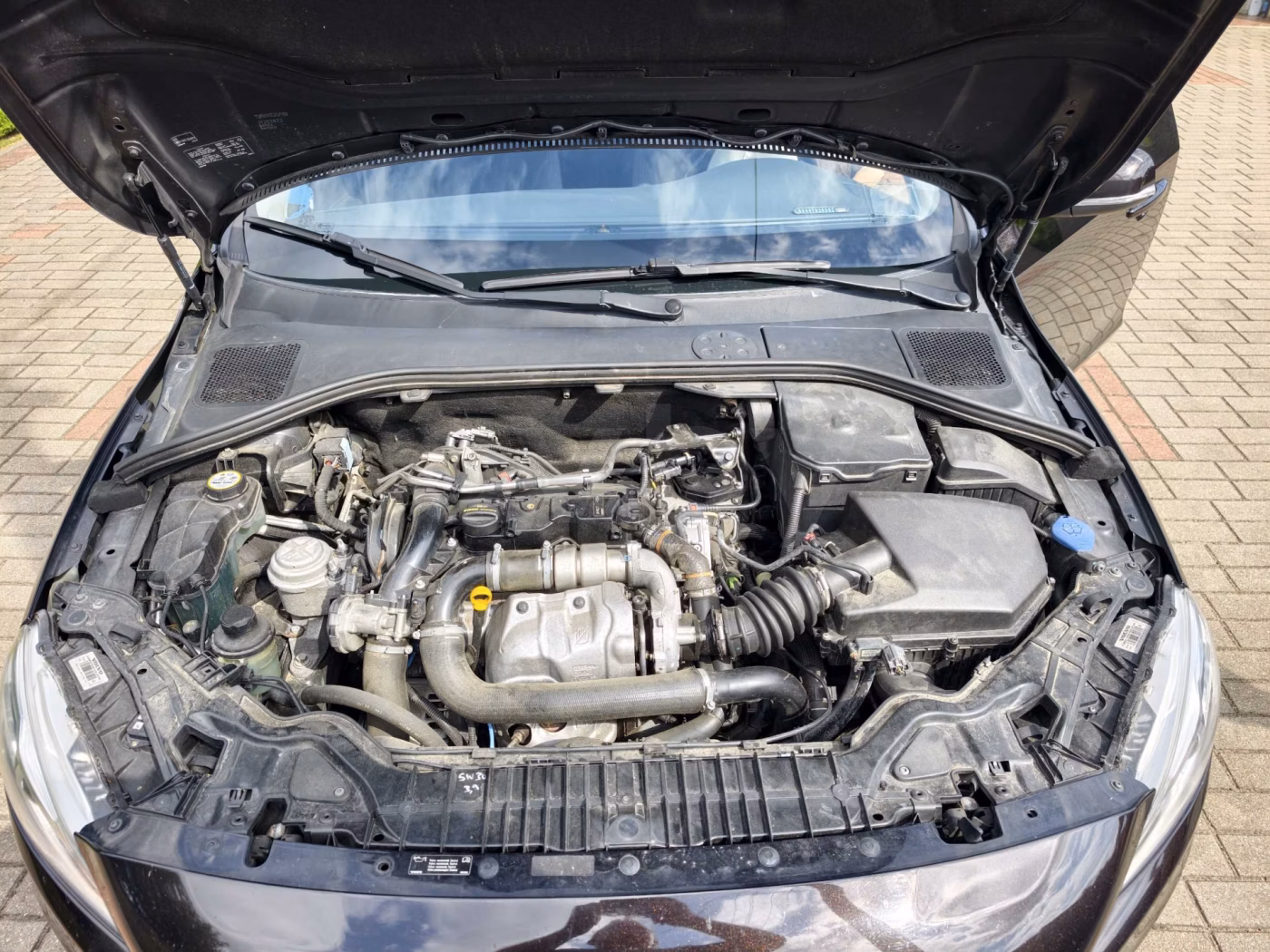 Volvo S60 фото 16