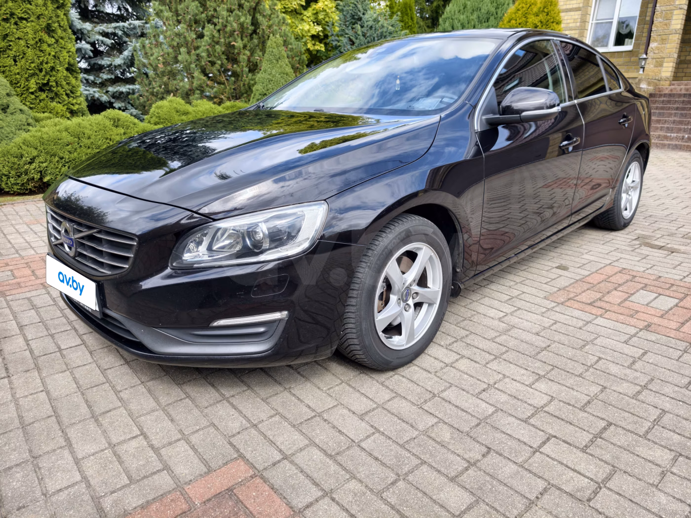 Volvo S60 фото 3