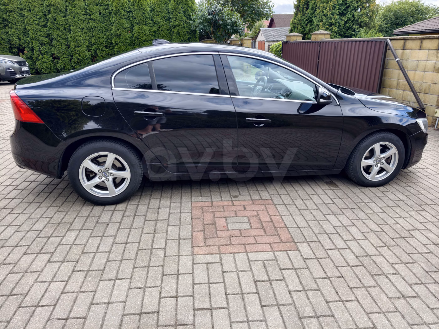 Volvo S60 фото 7