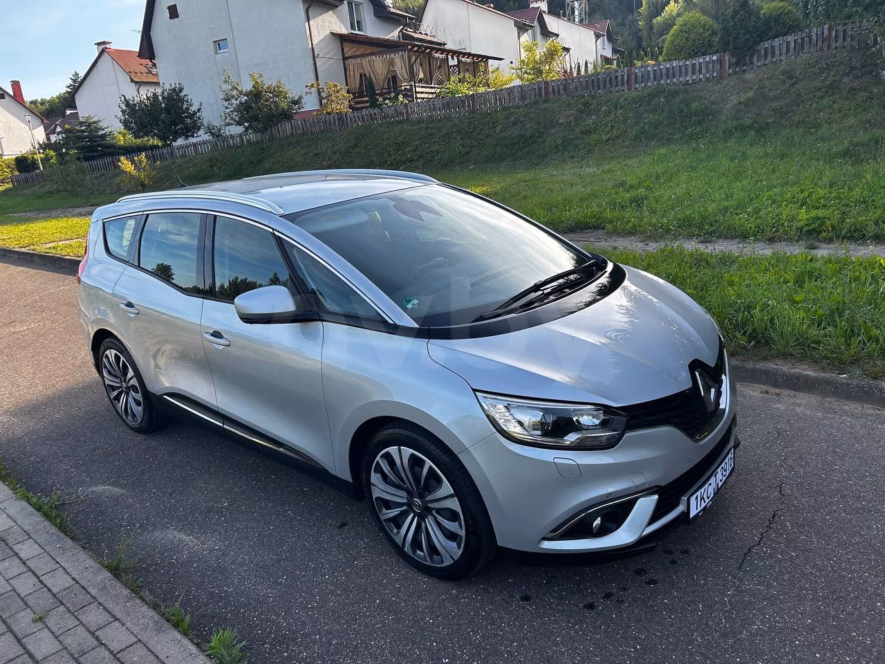 Renault Grand Scenic фото 3
