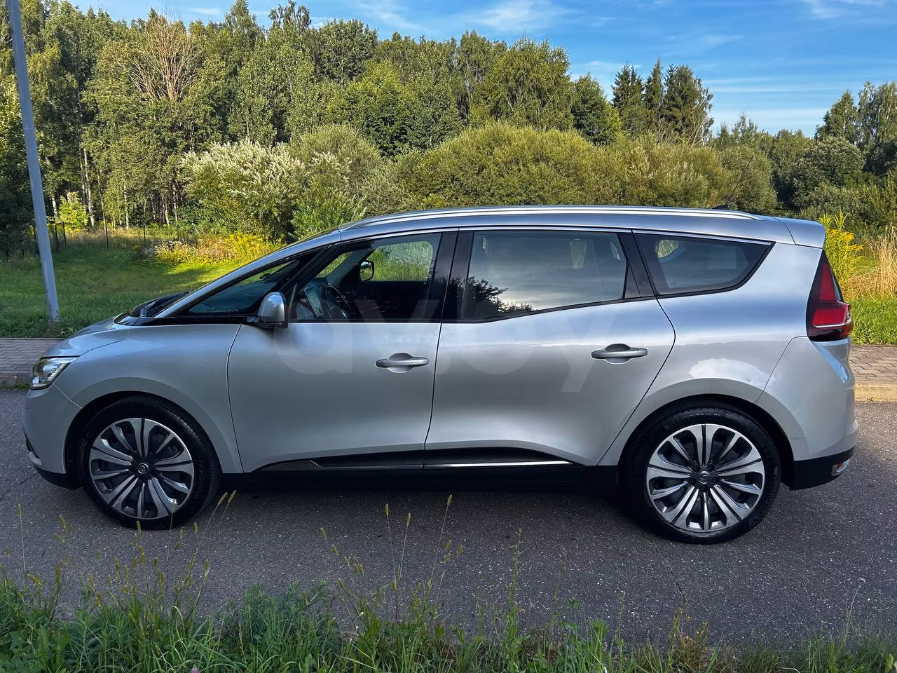 Renault Grand Scenic фото 14