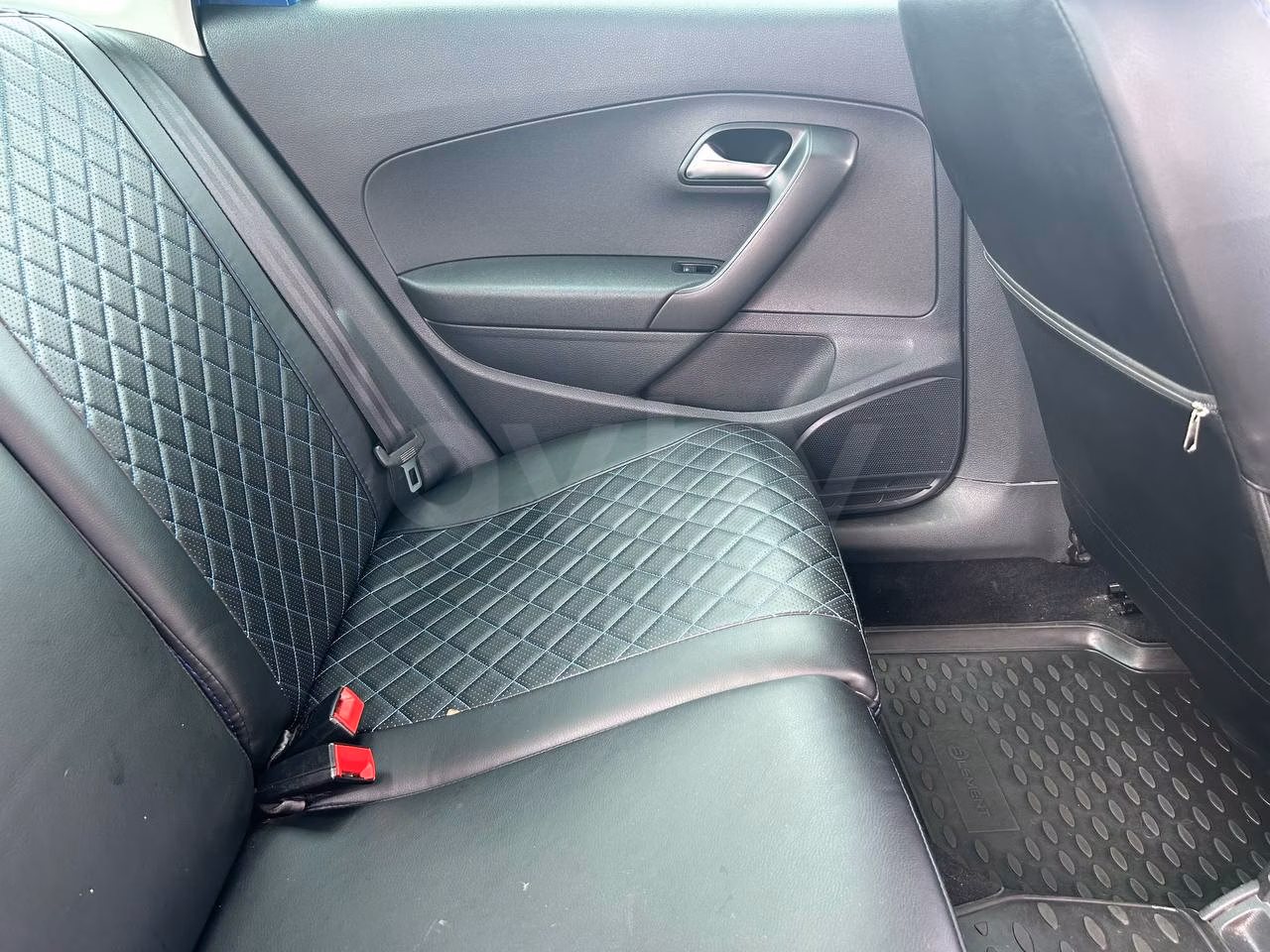 Volkswagen Polo Sedan фото 15