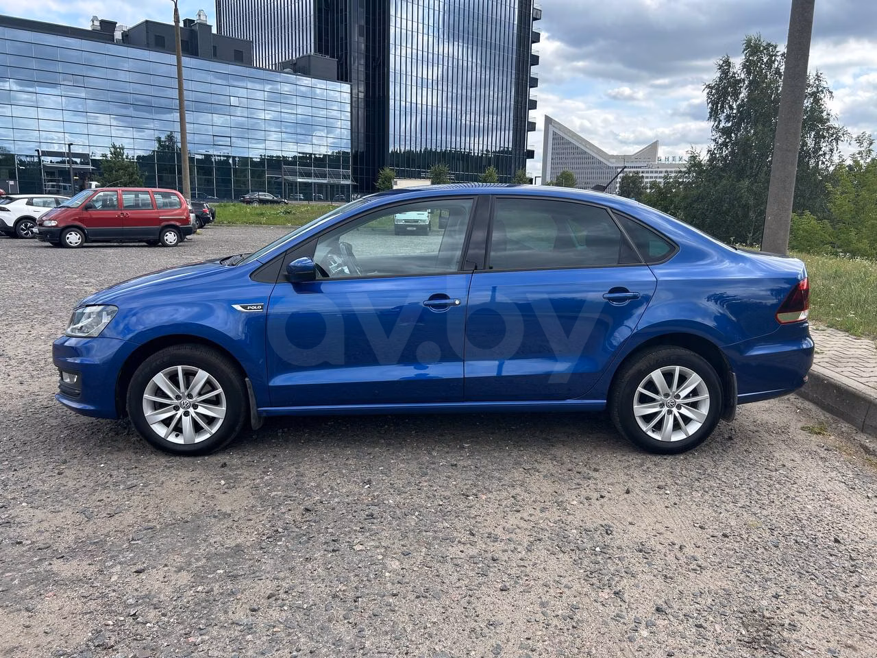 Volkswagen Polo Sedan фото 8
