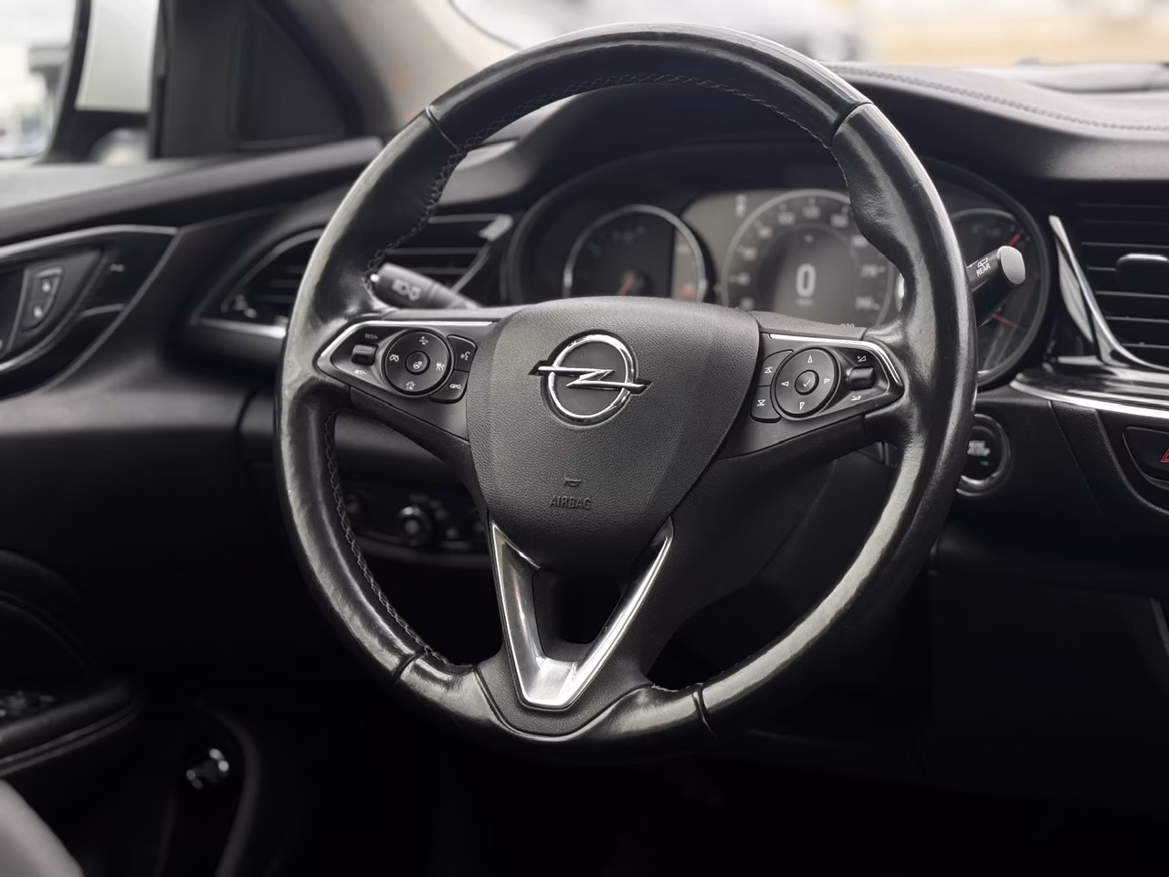 Opel Insignia фото 11