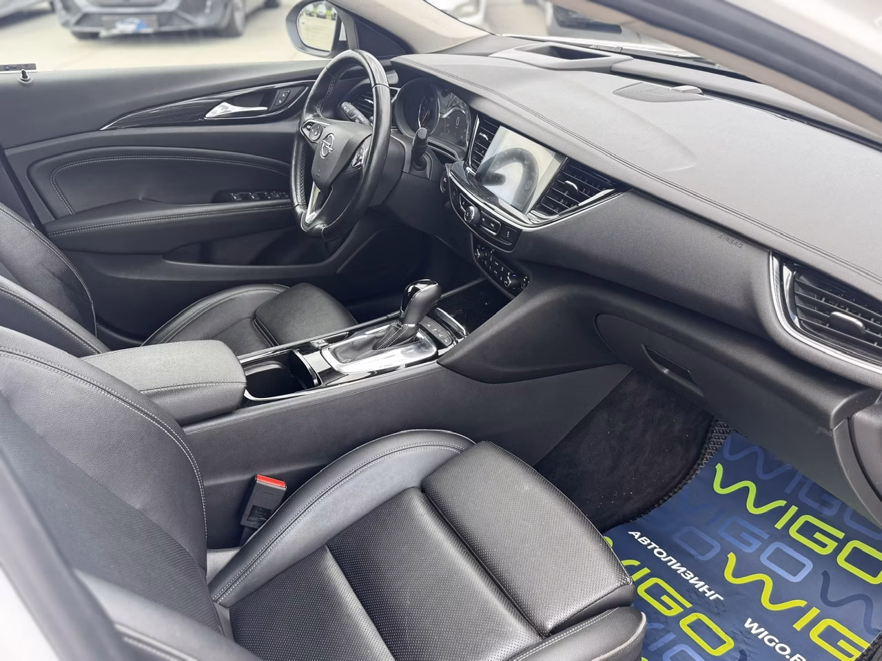 Opel Insignia фото 20