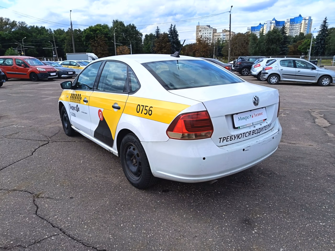 Volkswagen Polo Sedan фото 7