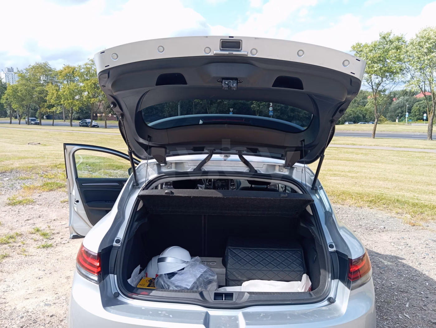 Renault Megane фото 17