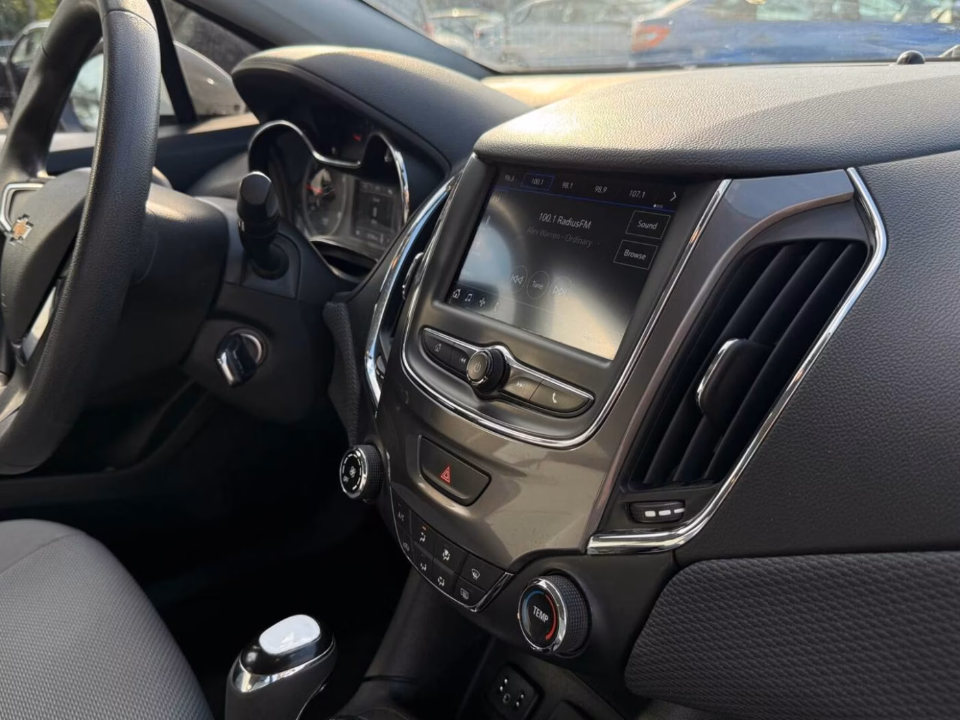 Chevrolet Cruze фото 12